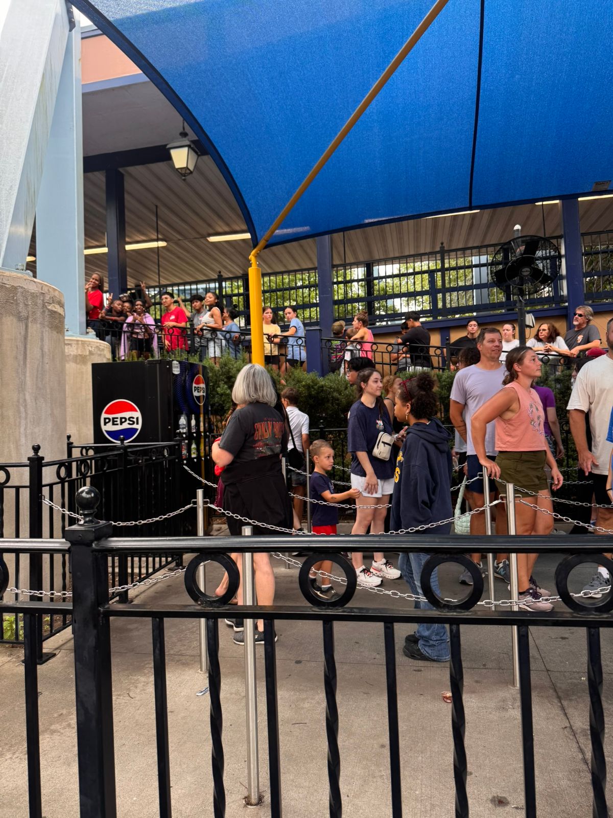 The group waiting at the Hersheypark entrance